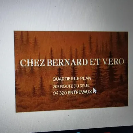 Chez Vero Et Bernard Entrevaux Exterior photo